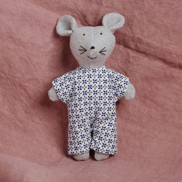 Theodore mouse in night pajamas